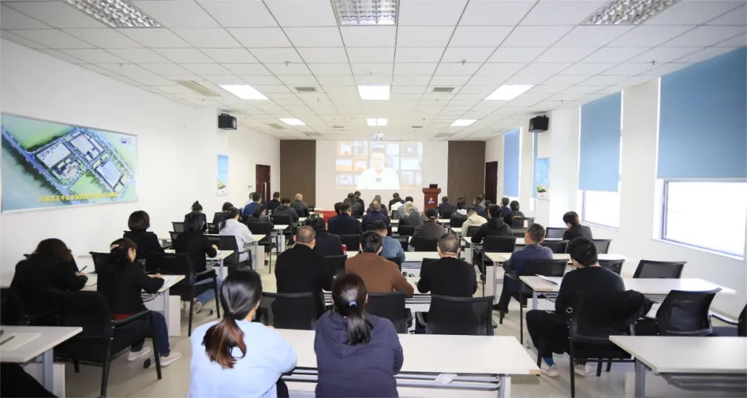 黨建丨花花牛開展學習貫徹“為什么說新質生產力是未來發展的著力點”主題教育活動 黨建丨花花牛開展學習貫徹“為什么說新質生產力是未來發展的著力點”主題教育活動